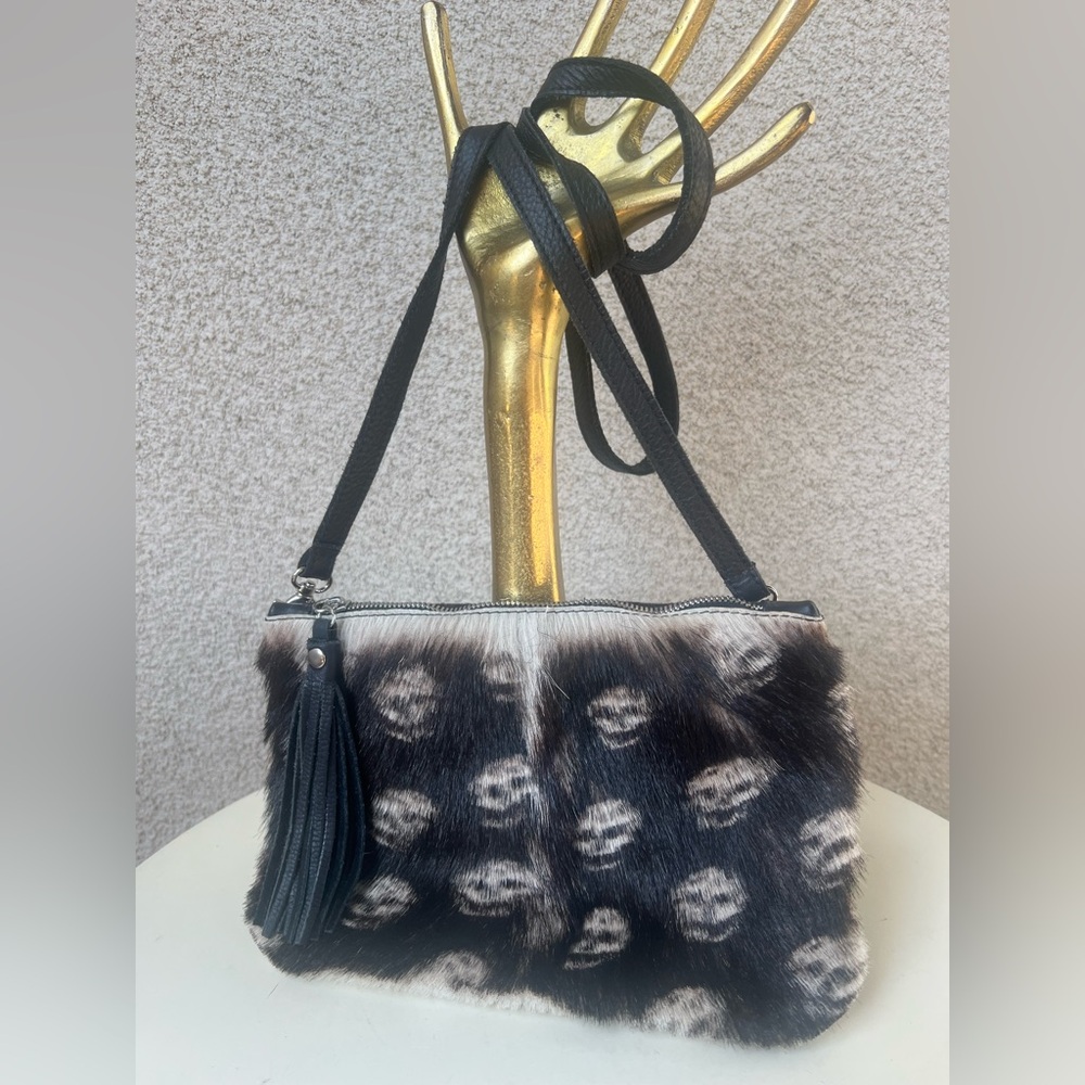 Shoulder bag clutch gothic print on fur black leather by Seam Reap USA